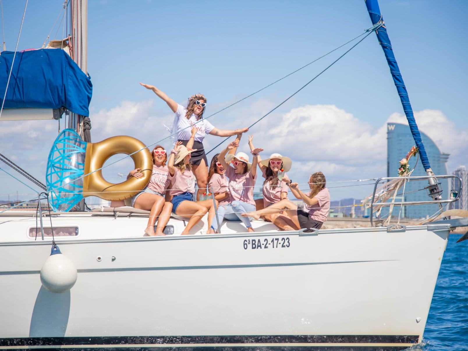 private yacht tour barcelona
