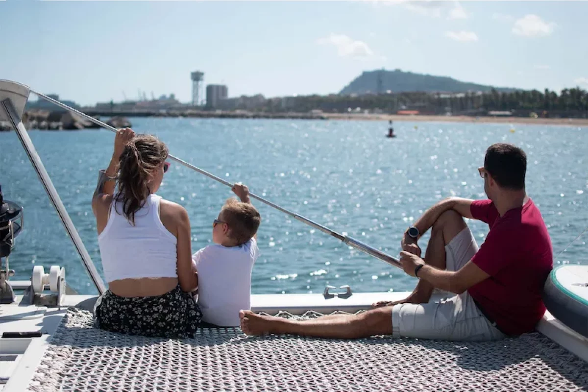 Expérience privée en catamaran à Barcelone avec BarcelonaSail