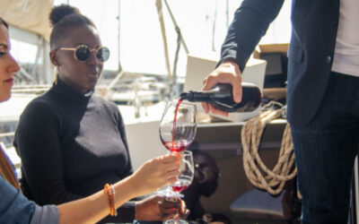 Vela y cata de vinos con sumiller experto en Barcelona - BarcelonaSail